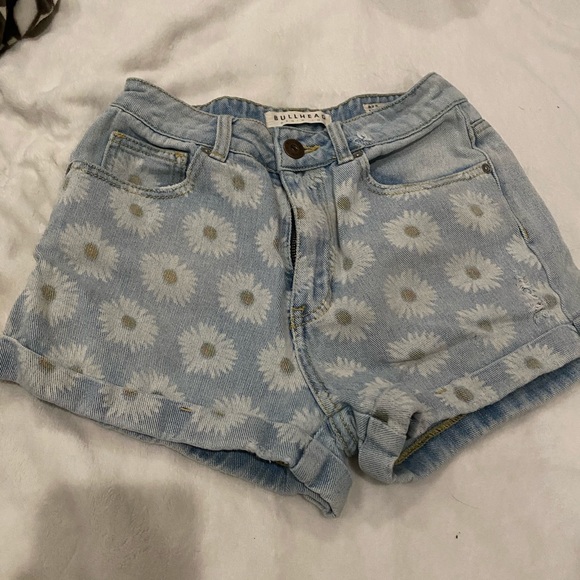 Floral Daisy High Waisted Shorts 🌼 - Picture 1 of 6